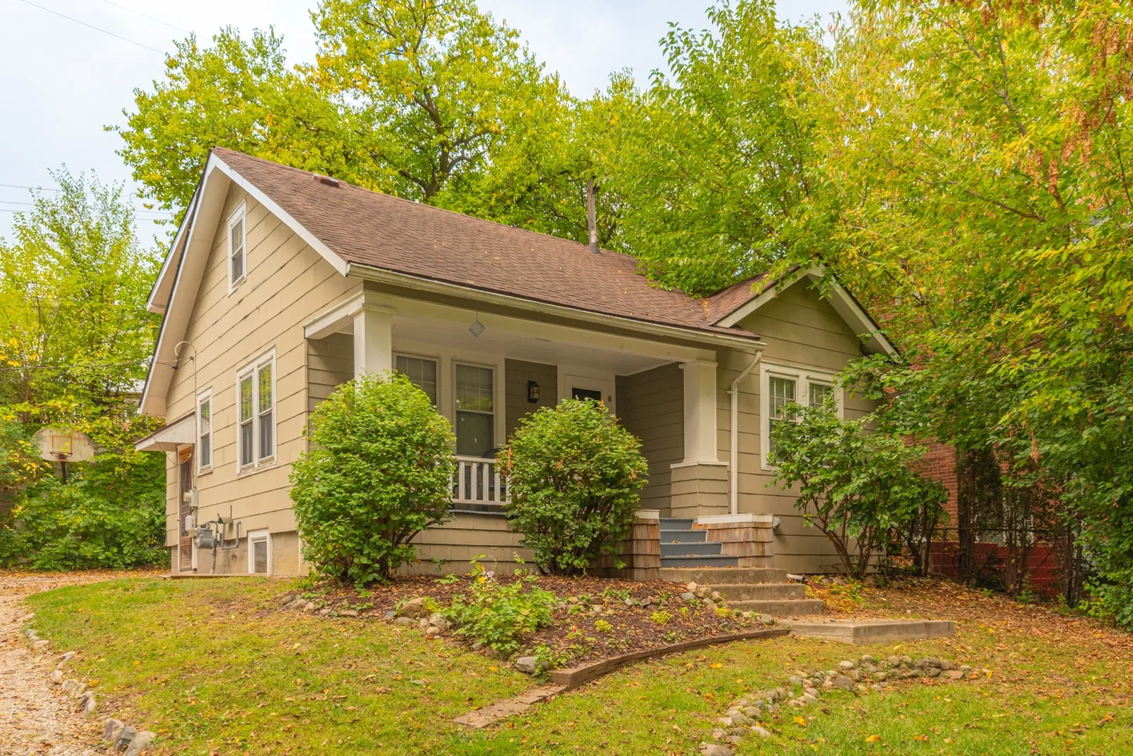 832 south main street multi unit home